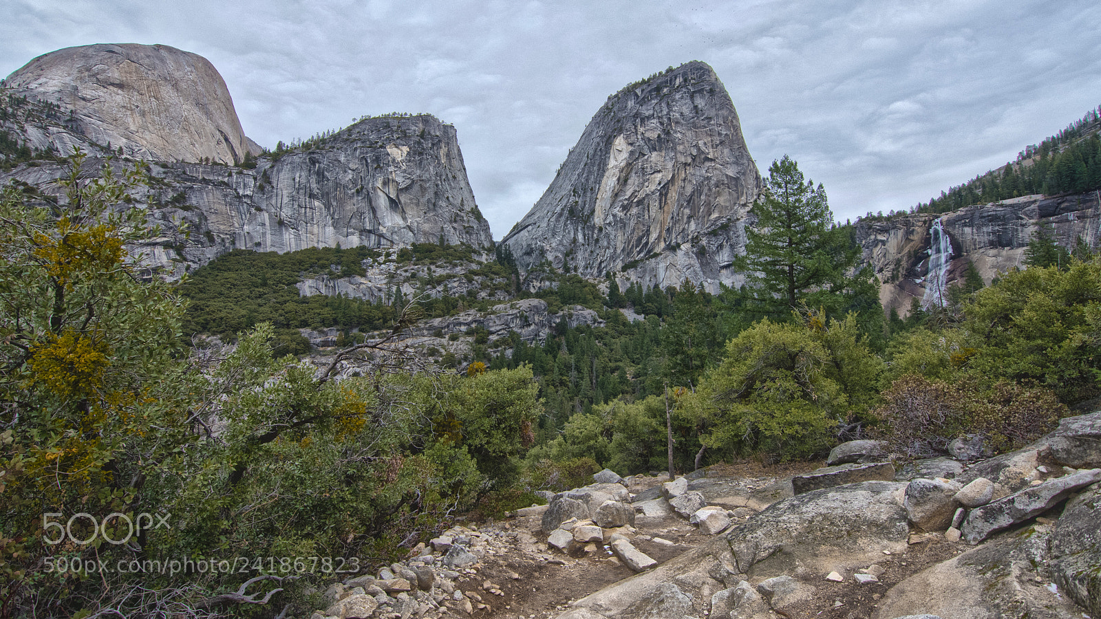 Nikon D500 sample photo. Peaks and a fall photography