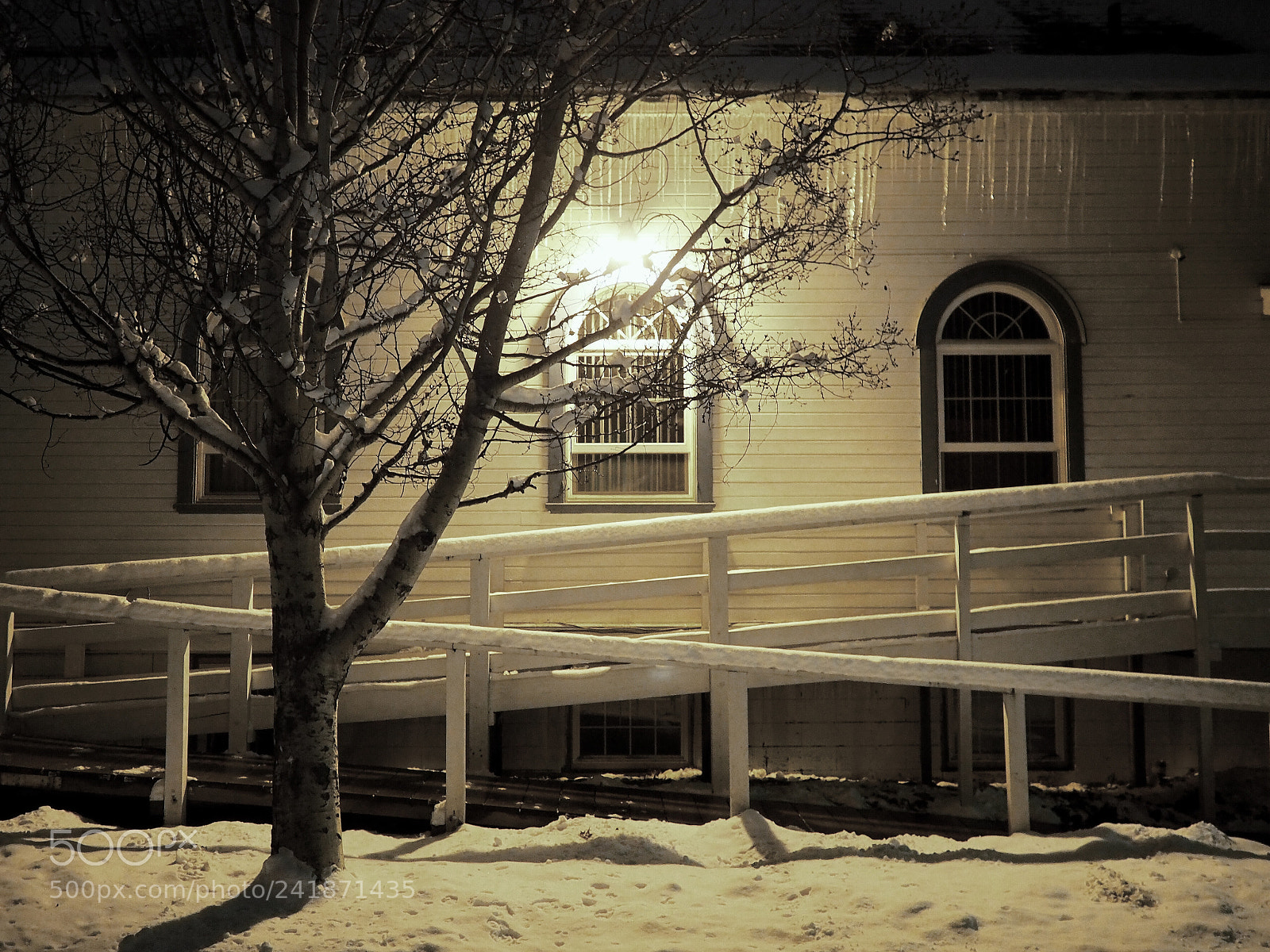 Olympus OM-D E-M5 II sample photo. The church at night photography
