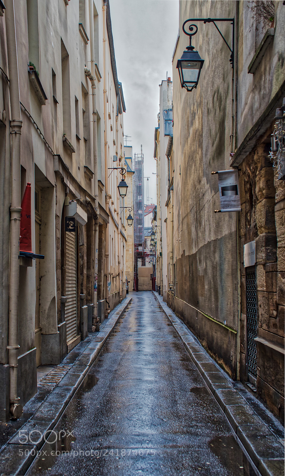 Olympus OM-D E-M1 Mark II sample photo. Paris - rainy day photography