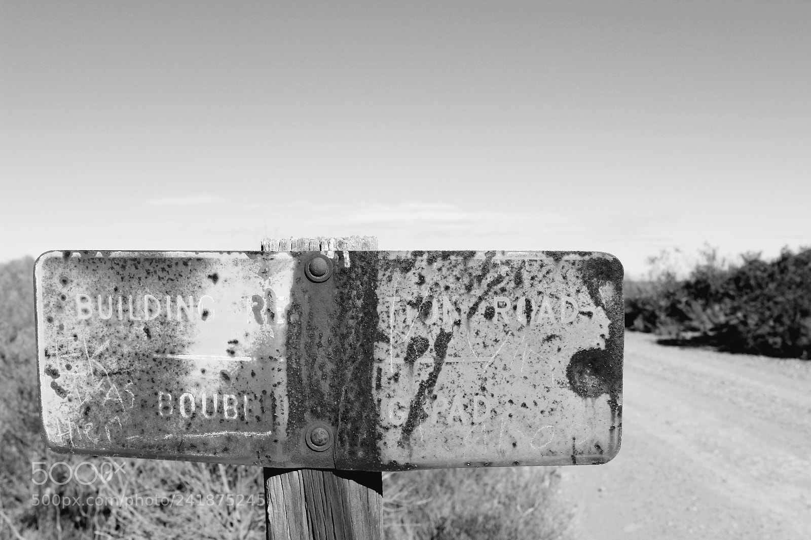 Canon EOS 1200D (EOS Rebel T5 / EOS Kiss X70 / EOS Hi) sample photo. Remnants of old photography