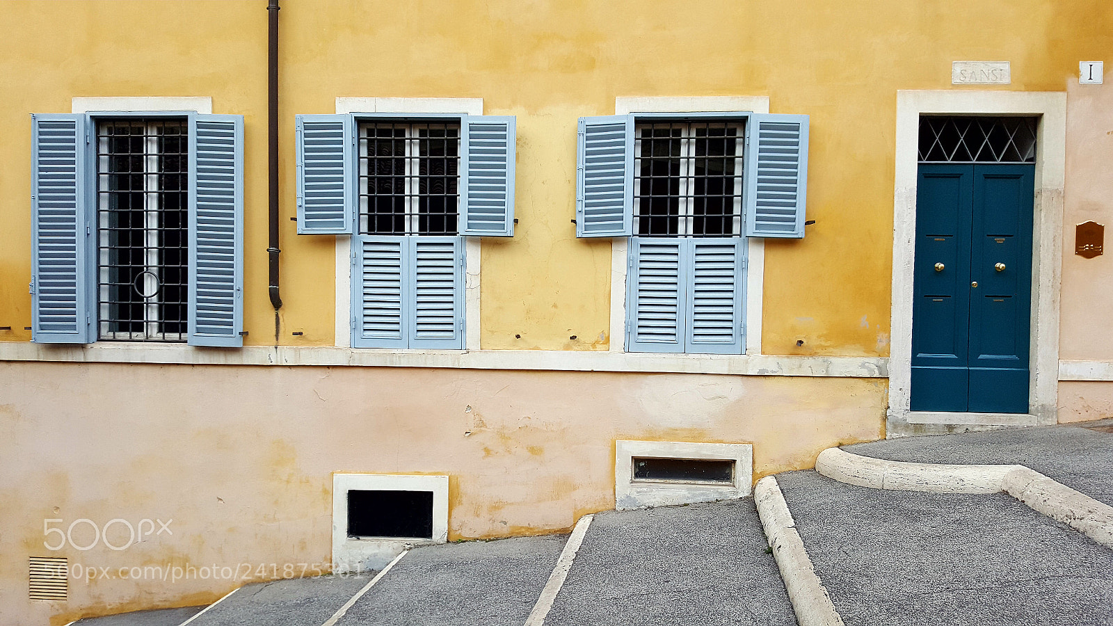 Samsung GALAXY S6 edge sample photo. Geometric in rome photography