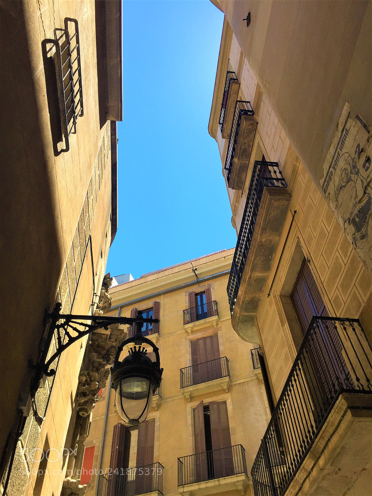 Apple iPhone 6 sample photo. Barcelona photography