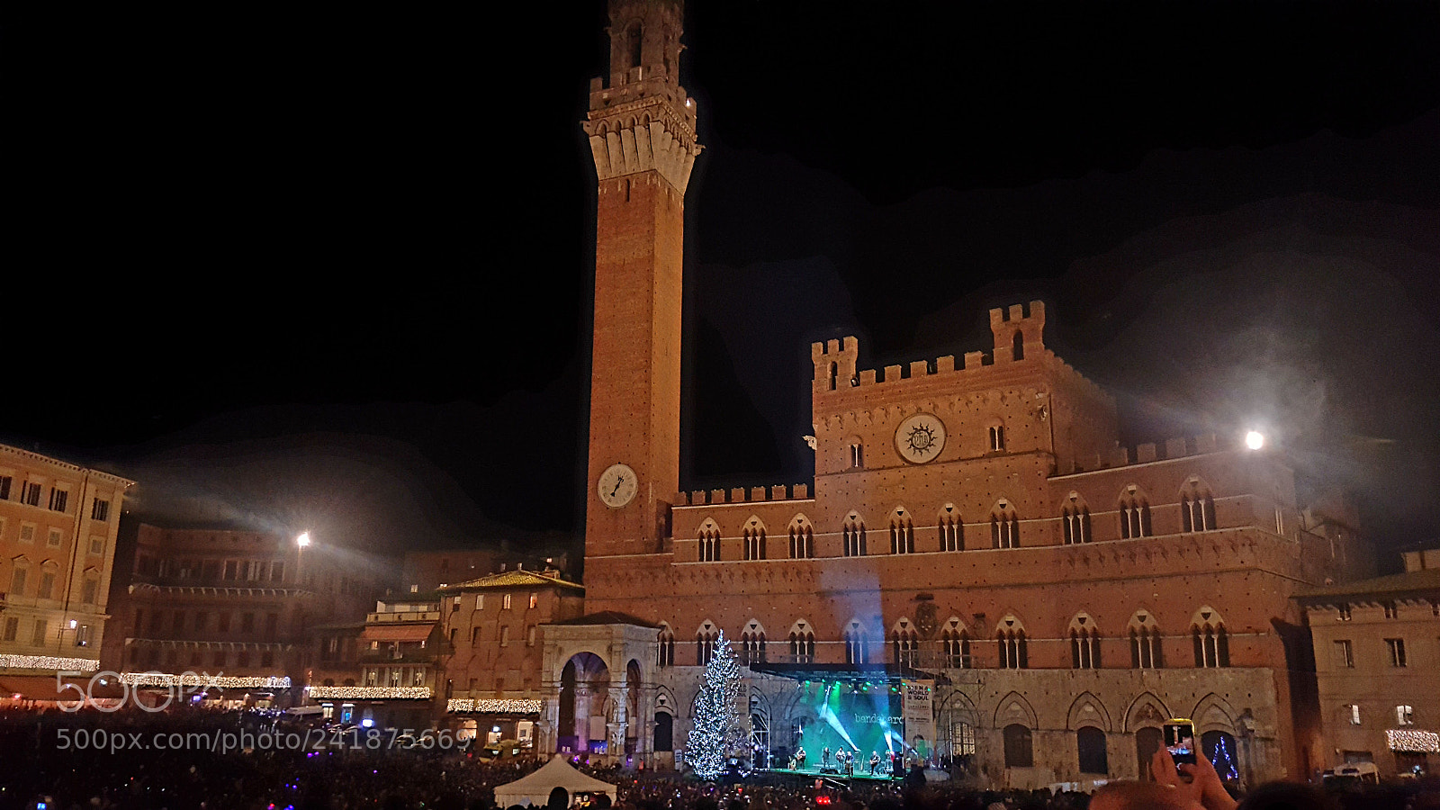 Samsung GALAXY S6 edge sample photo. Piazza del campo,capodanno photography