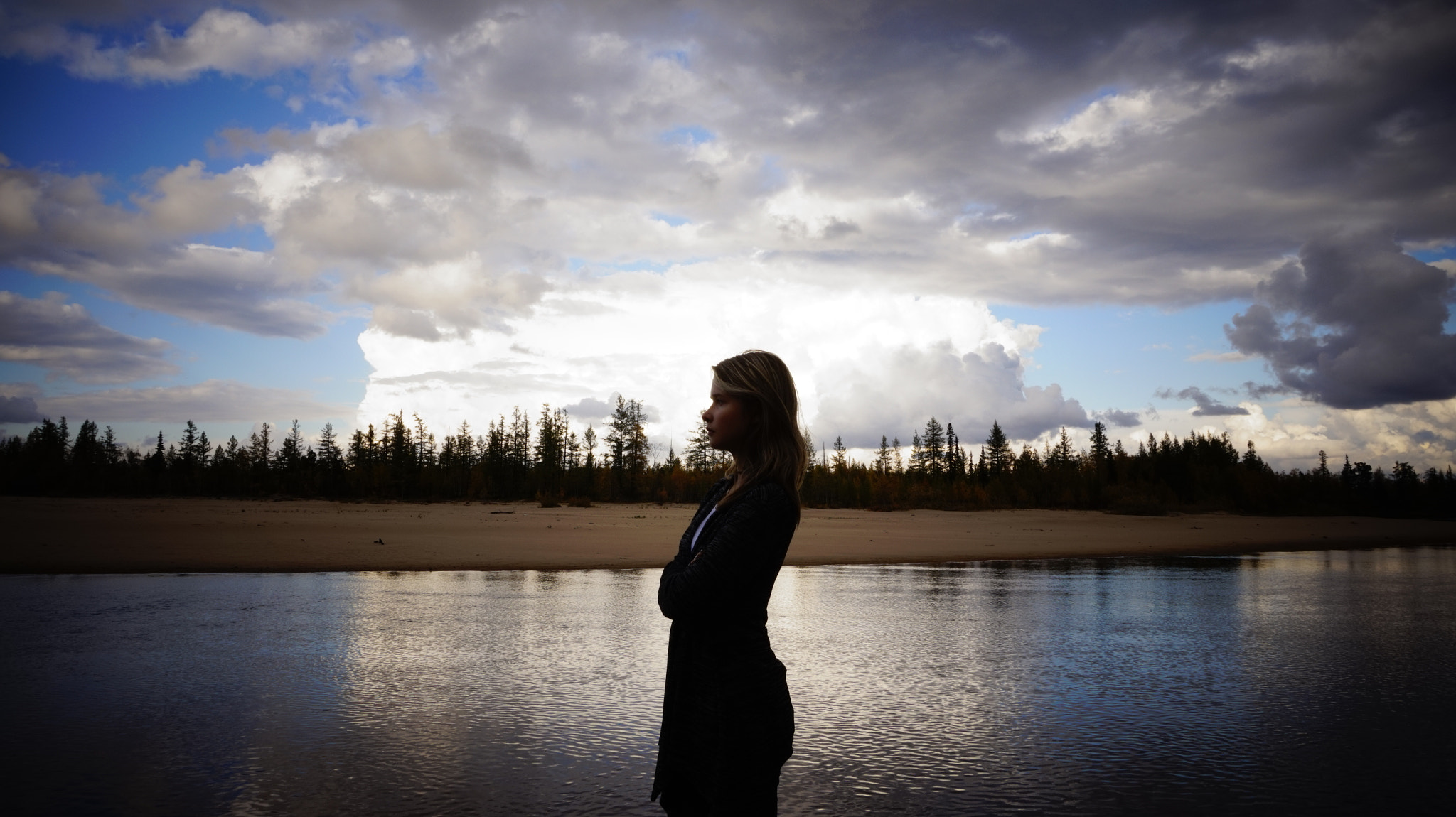 Sony E 16-50mm F3.5-5.6 PZ OSS sample photo. River and girl | dreaming photography