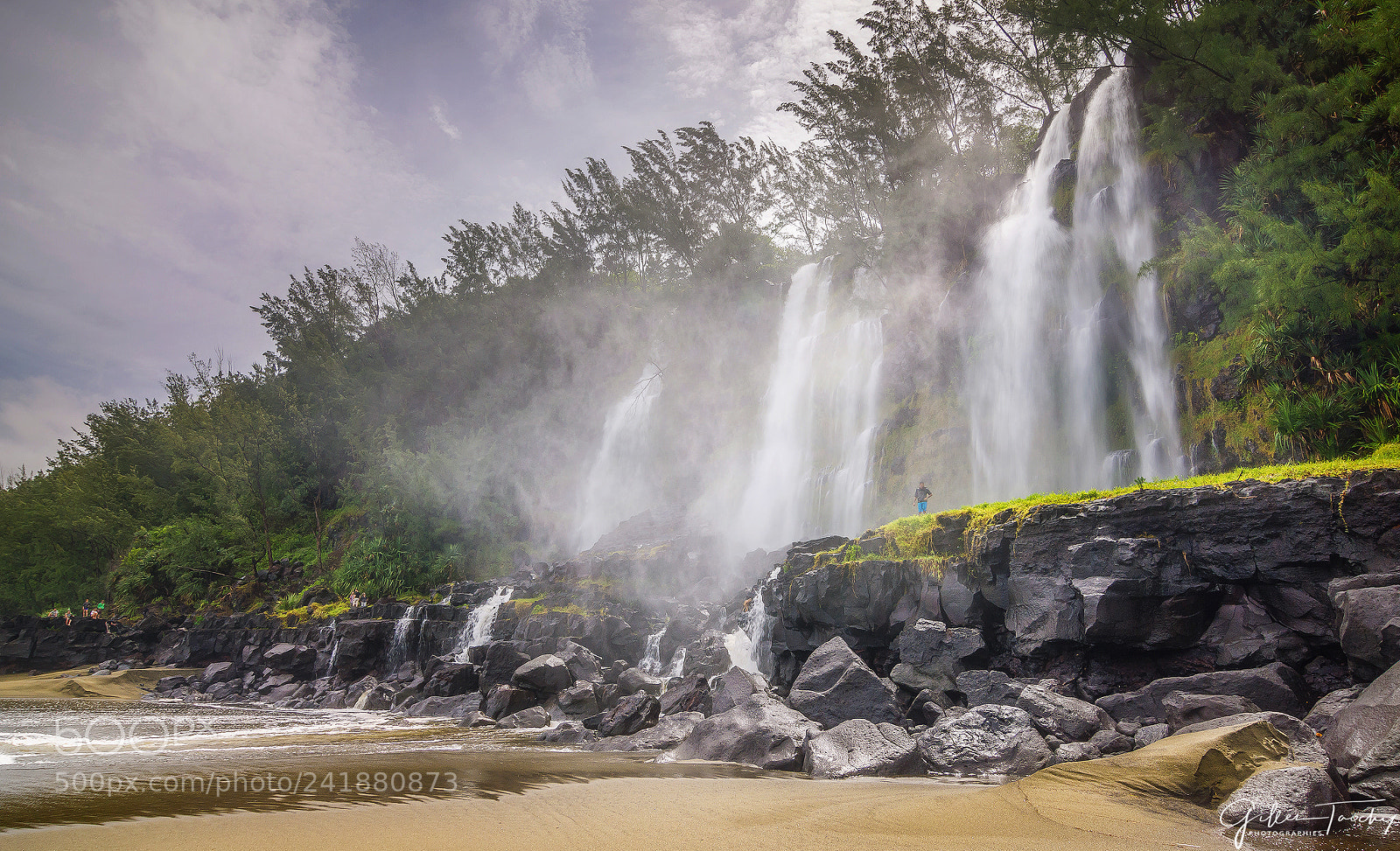 Nikon D7200 sample photo. Full of water photography