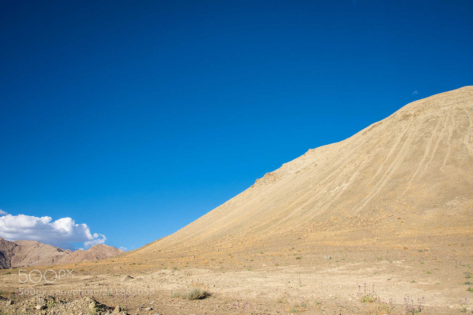 Fujifilm X-T10 sample photo. Blue sky and mountain photography