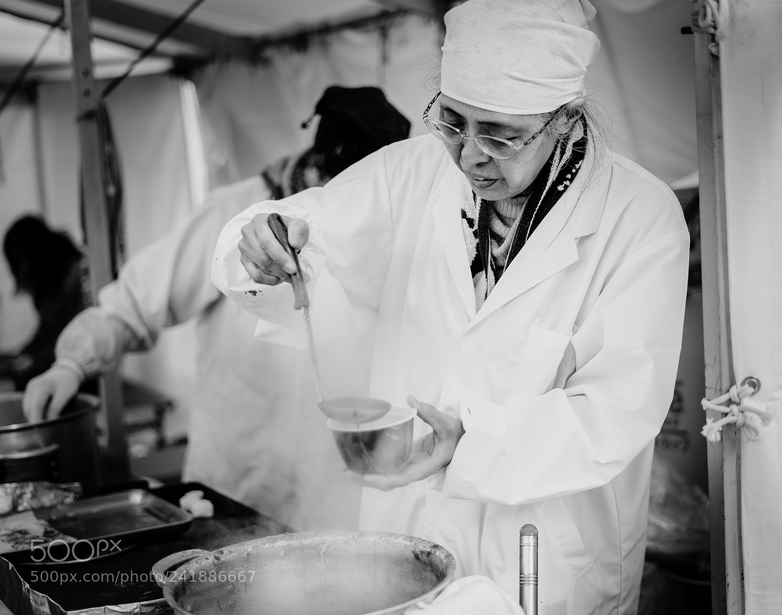 Sony a7 II sample photo. Sweet sake in kyoto photography