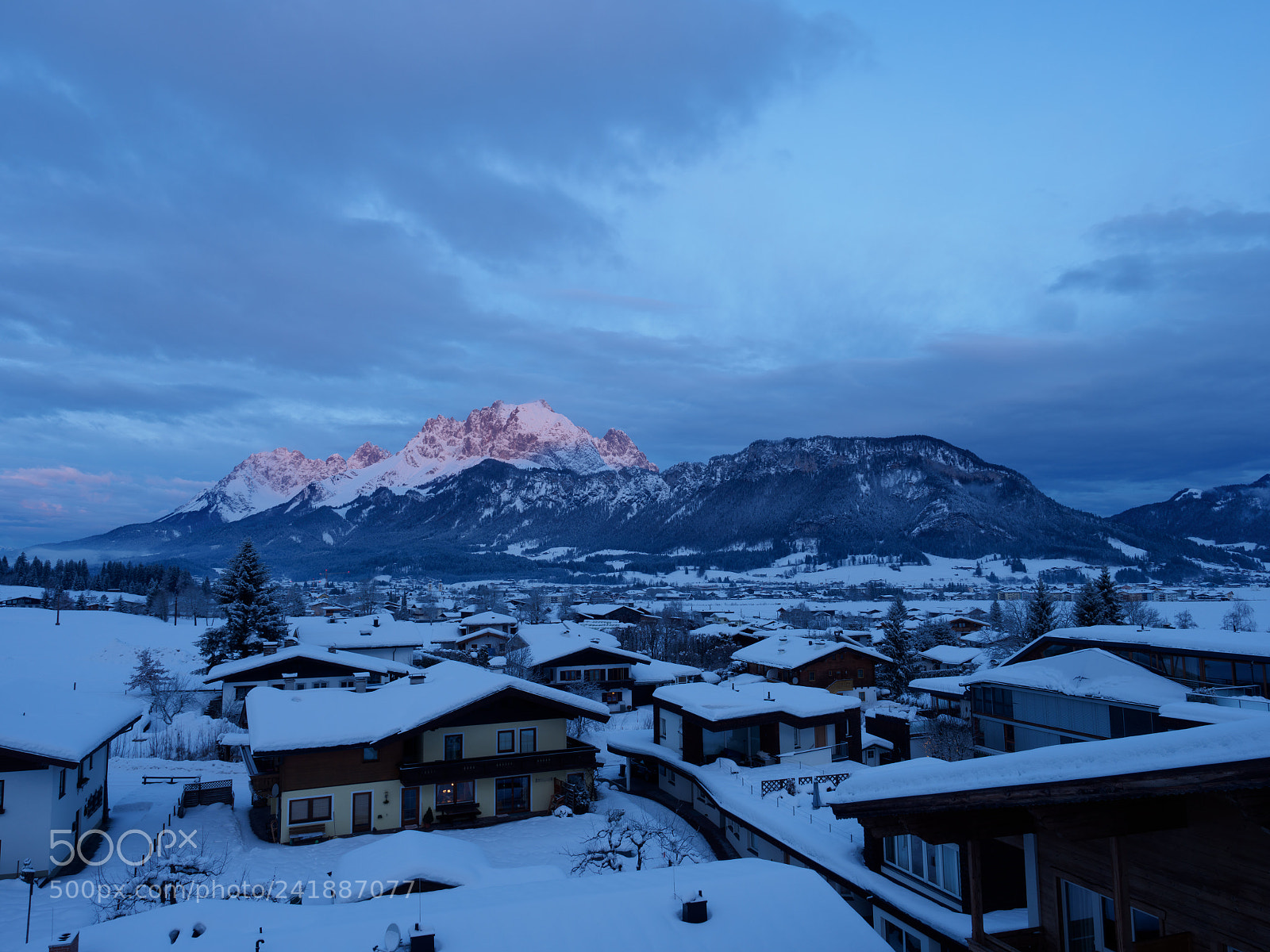 Olympus OM-D E-M1 Mark II sample photo. Wilder kaiser sunrise photography
