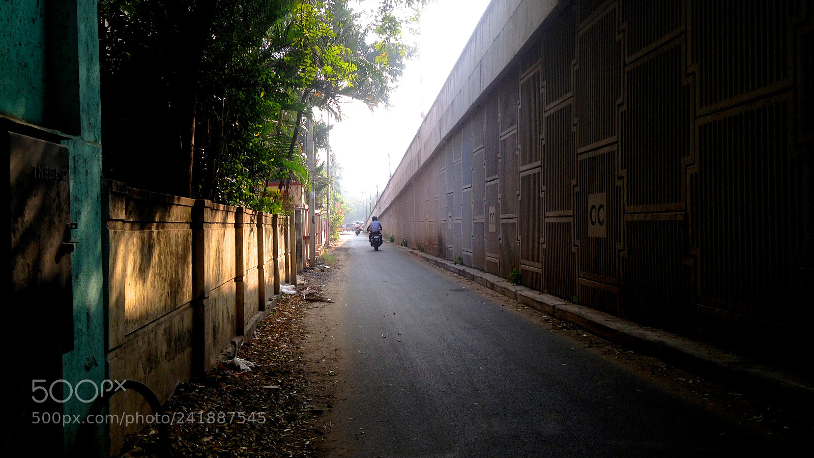 Apple iPhone 5 sample photo. Path photography