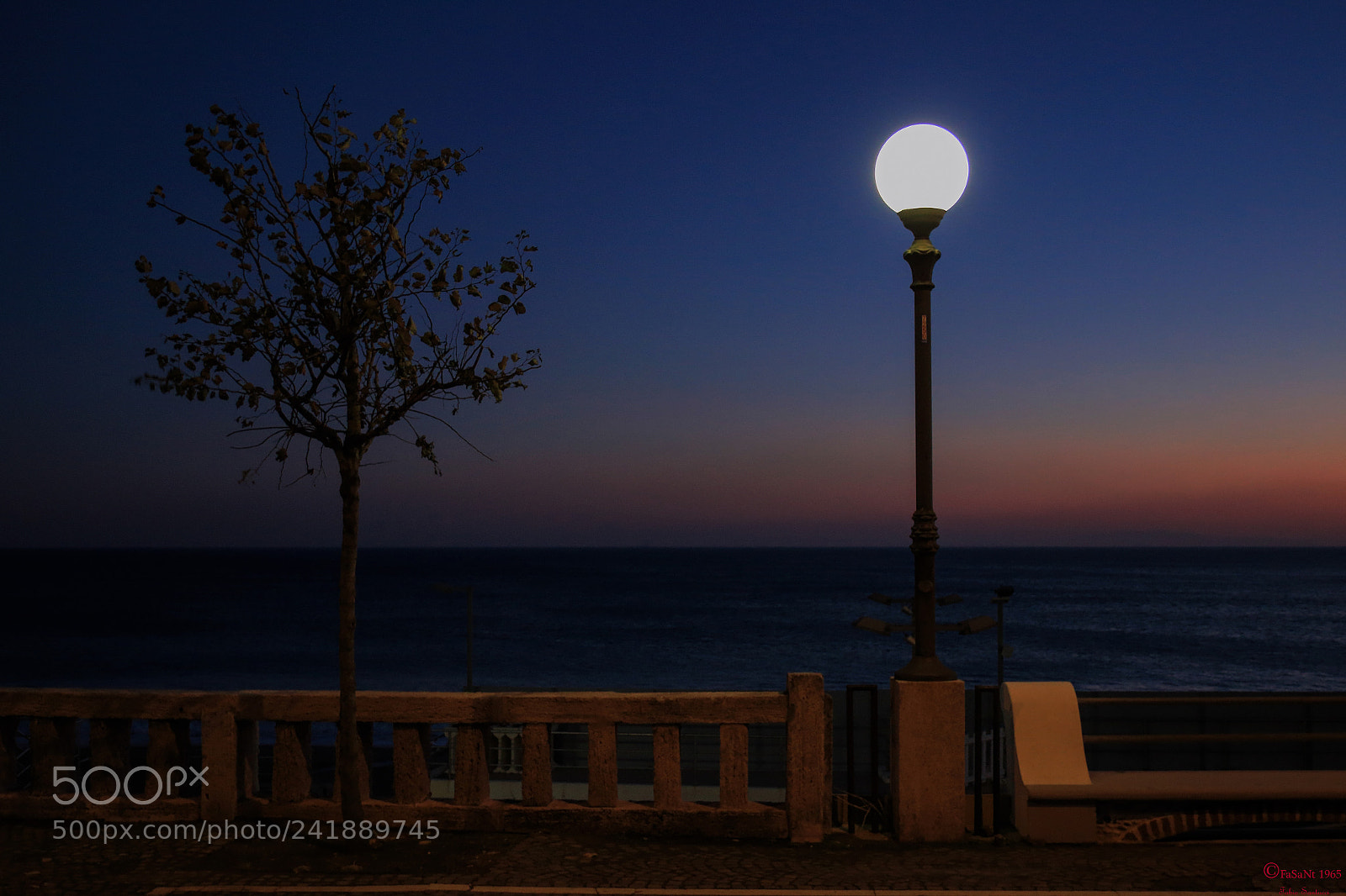 Canon EOS 1300D (EOS Rebel T6 / EOS Kiss X80) sample photo. Twilight on the sea 1 photography