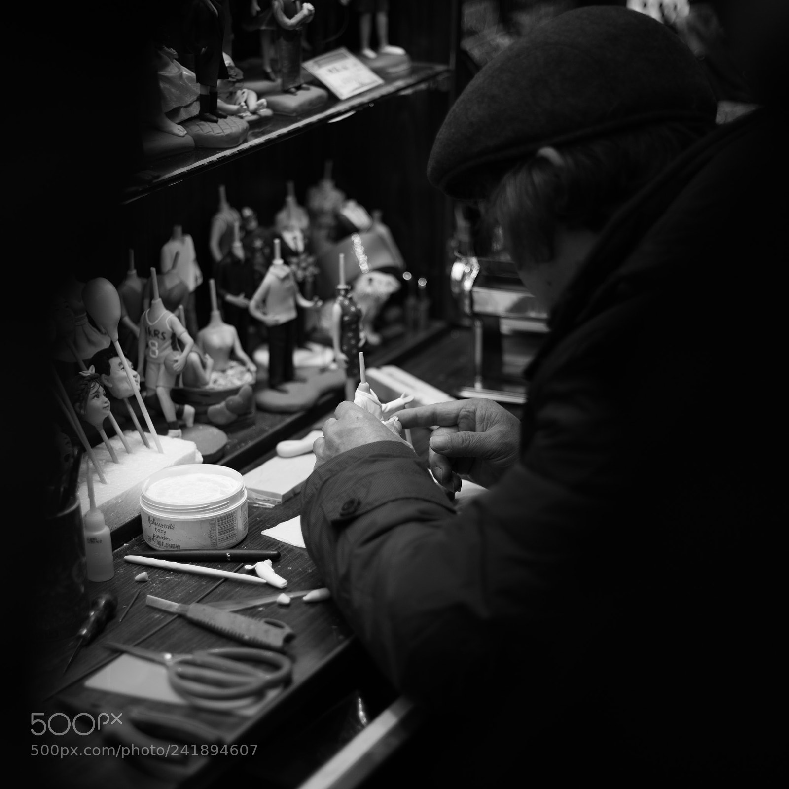 Nikon D810 sample photo. 捏面人的老人 photography
