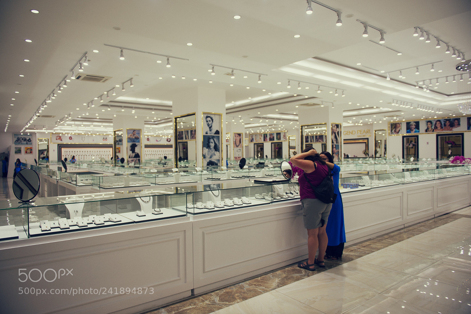 Nikon D600 sample photo. Purchasing pearls photography