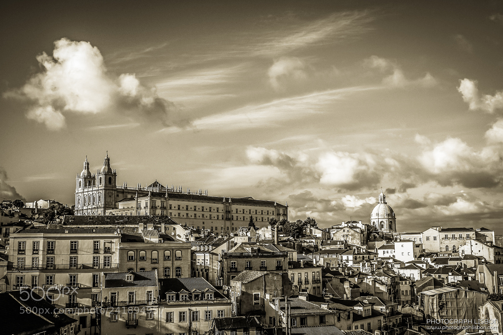 Canon PowerShot G10 sample photo. White clouds over lisboa's photography