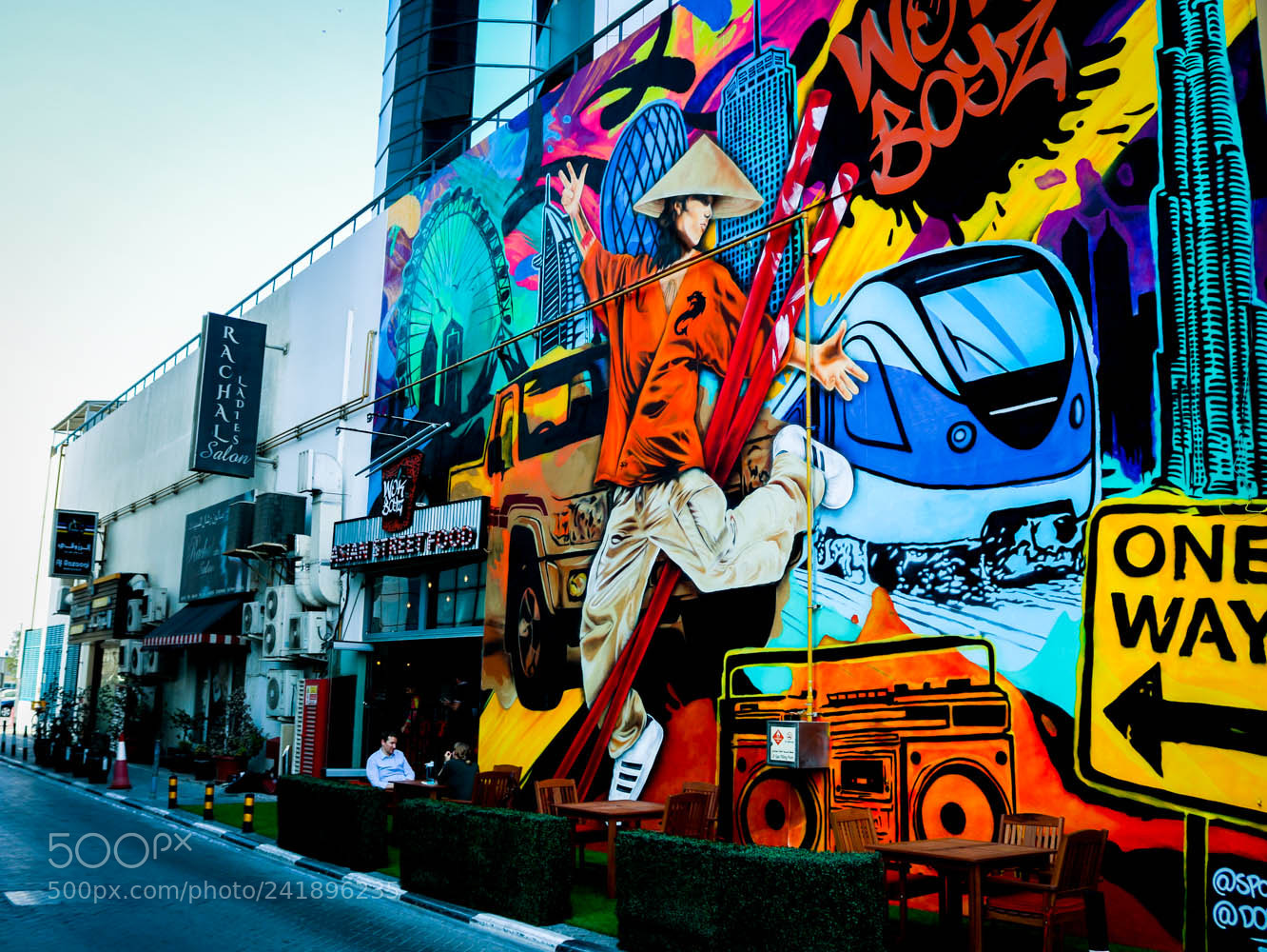 Canon EOS 750D (EOS Rebel T6i / EOS Kiss X8i) sample photo. Street graffiti photography