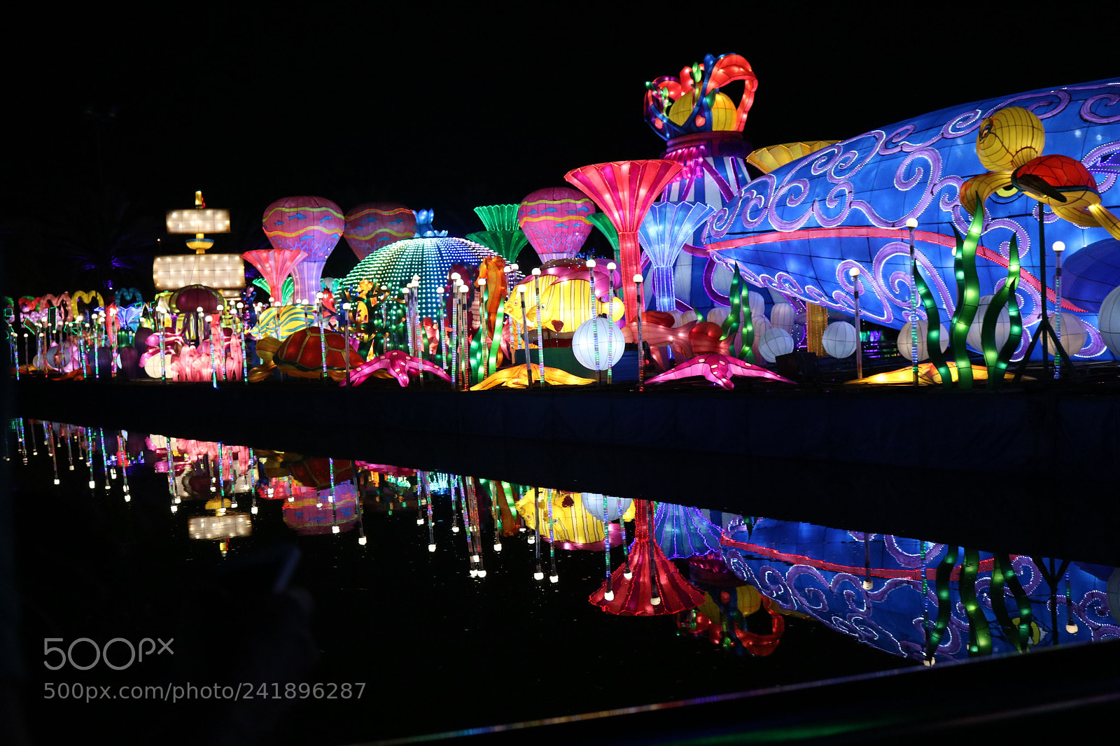 Canon EOS 750D (EOS Rebel T6i / EOS Kiss X8i) sample photo. Glow in the dark photography