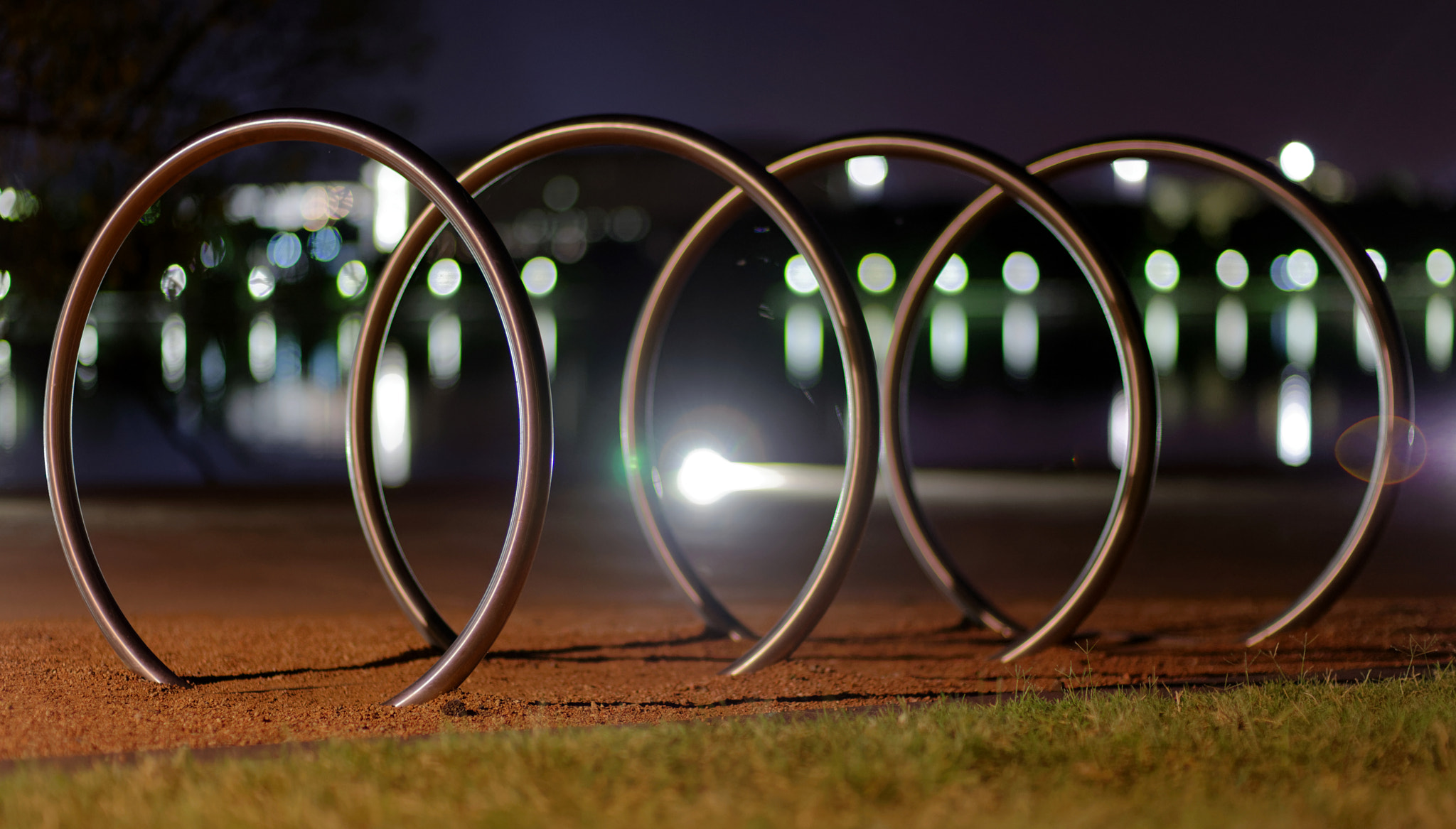 Nikon AF Nikkor 85mm F1.4D sample photo. Bicycles racks photography