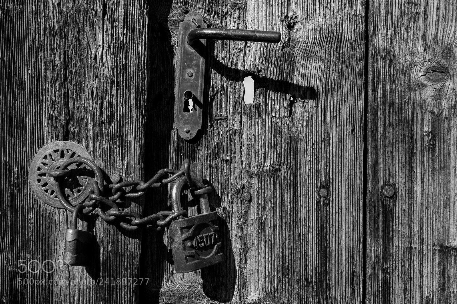 Nikon D3200 sample photo. Door lock, i will photography
