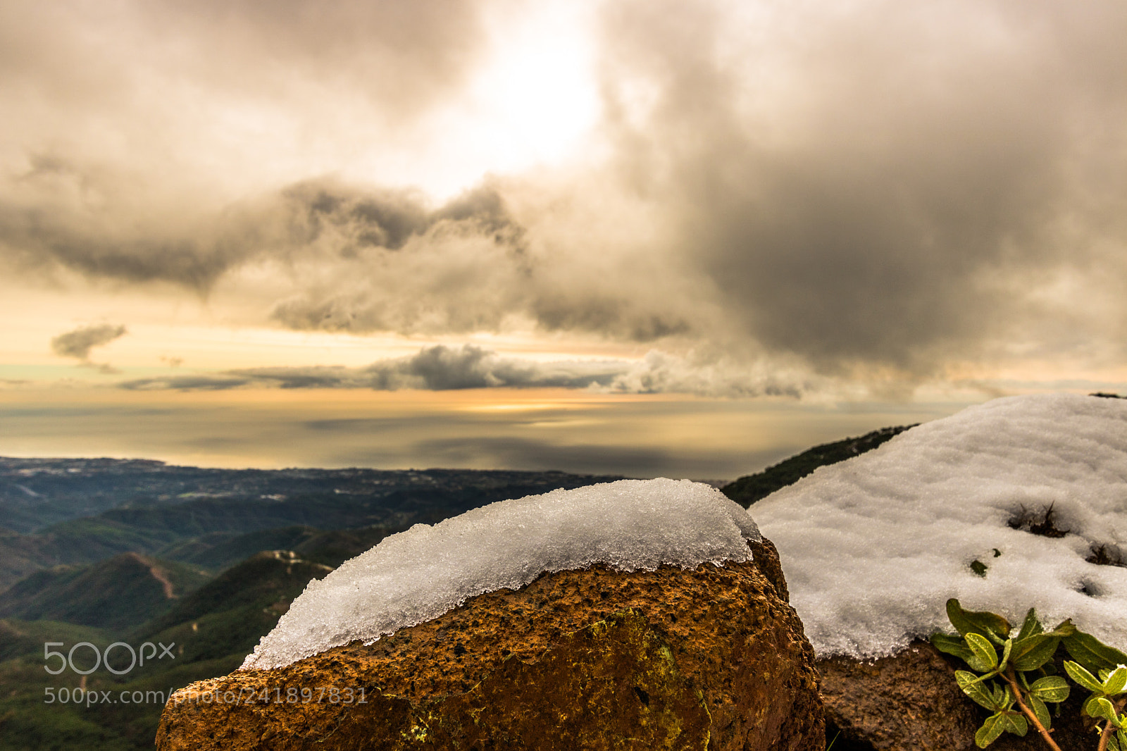 Canon EOS 750D (EOS Rebel T6i / EOS Kiss X8i) sample photo. Snow on the mountains photography
