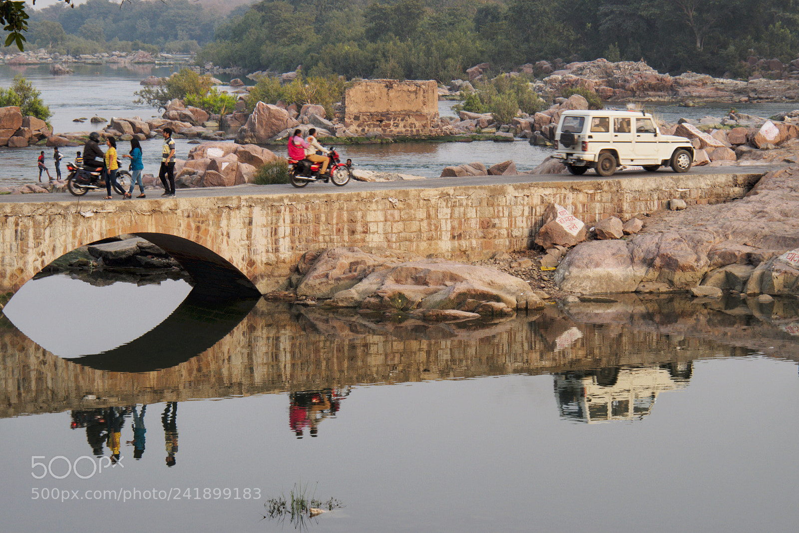 Olympus OM-D E-M1 sample photo. Reflections of orchha photography