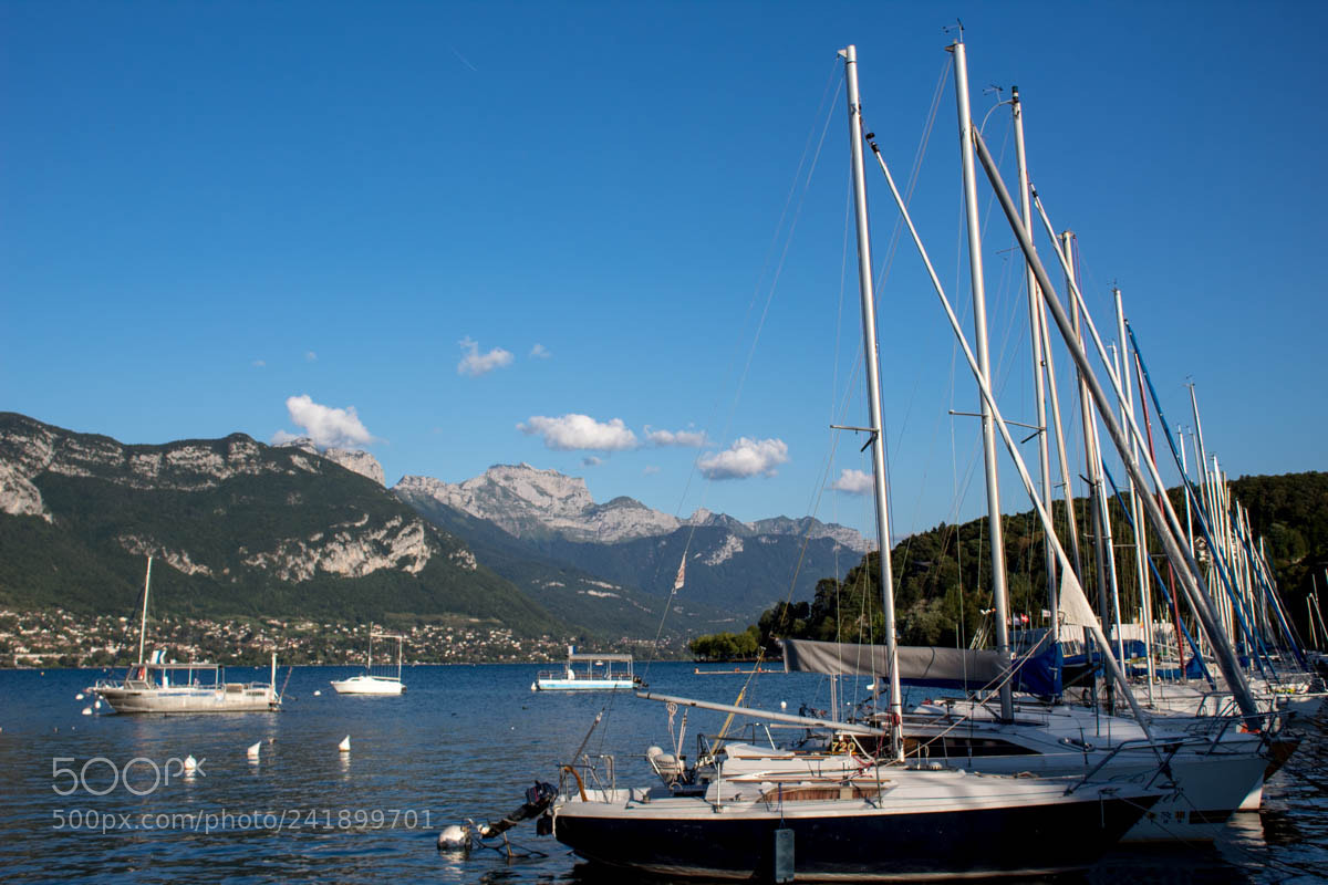 Canon EOS 1300D (EOS Rebel T6 / EOS Kiss X80) sample photo. Yachts at lac annecy photography