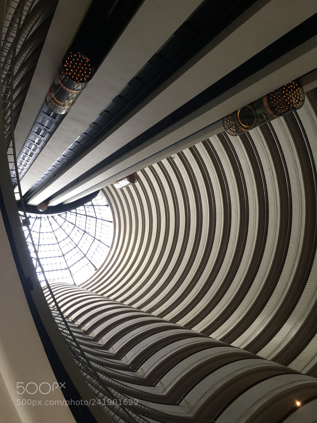 Apple iPhone 6s sample photo. 05. holiday inn photography