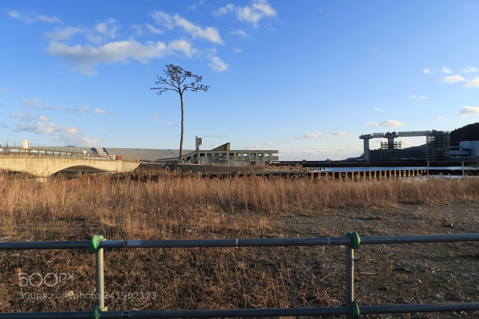 Canon PowerShot G5 X sample photo. The remains photography