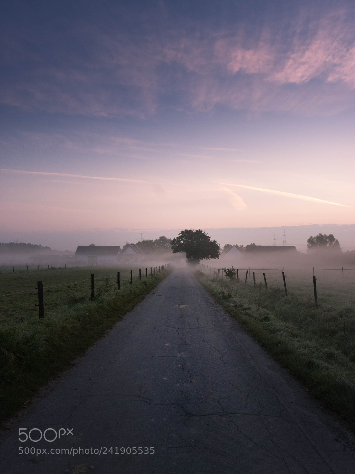 Canon EOS 500D (EOS Rebel T1i / EOS Kiss X3) sample photo. Countdown at dawn photography