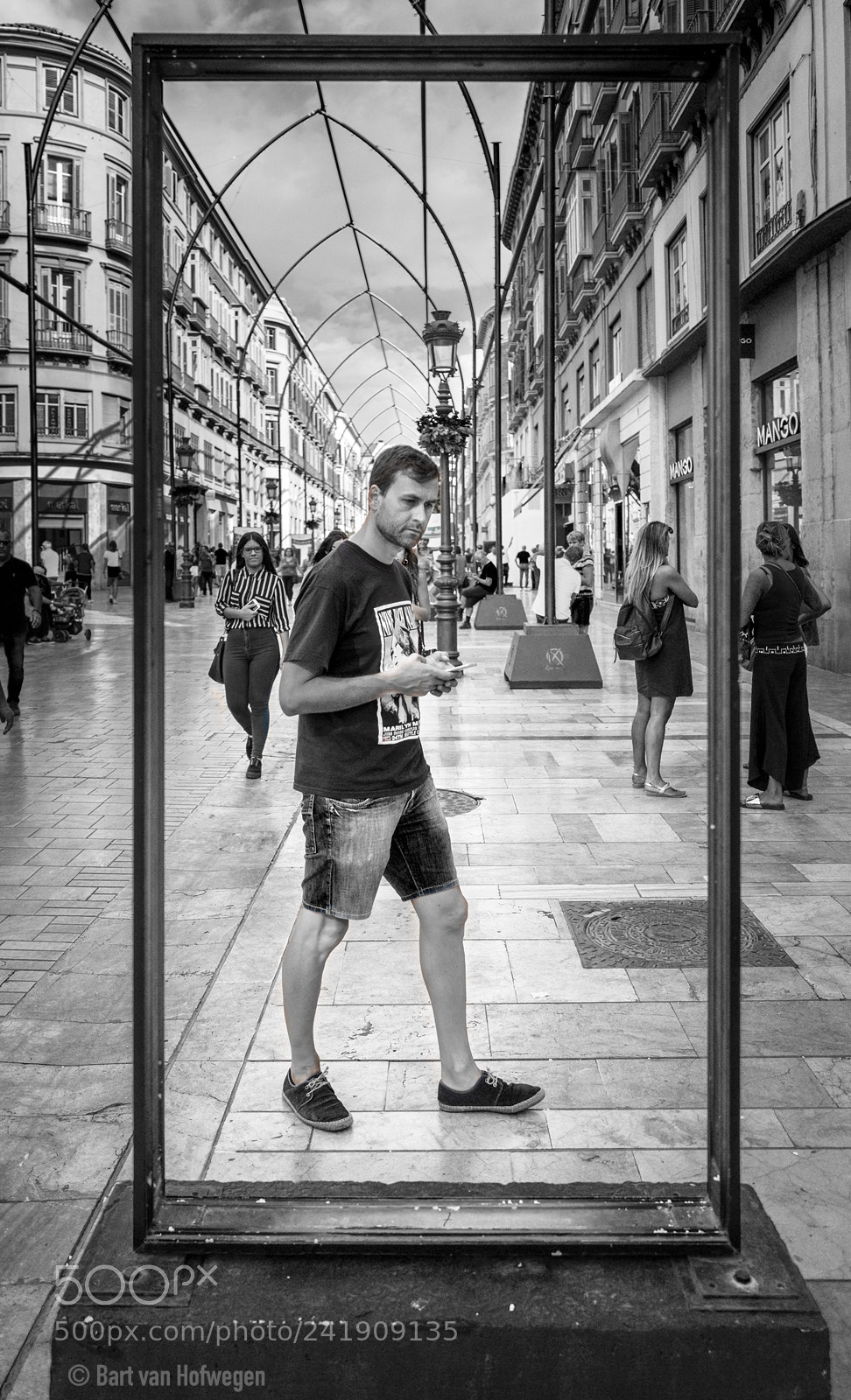 Leica Q (Typ 116) sample photo. Framed ii photography