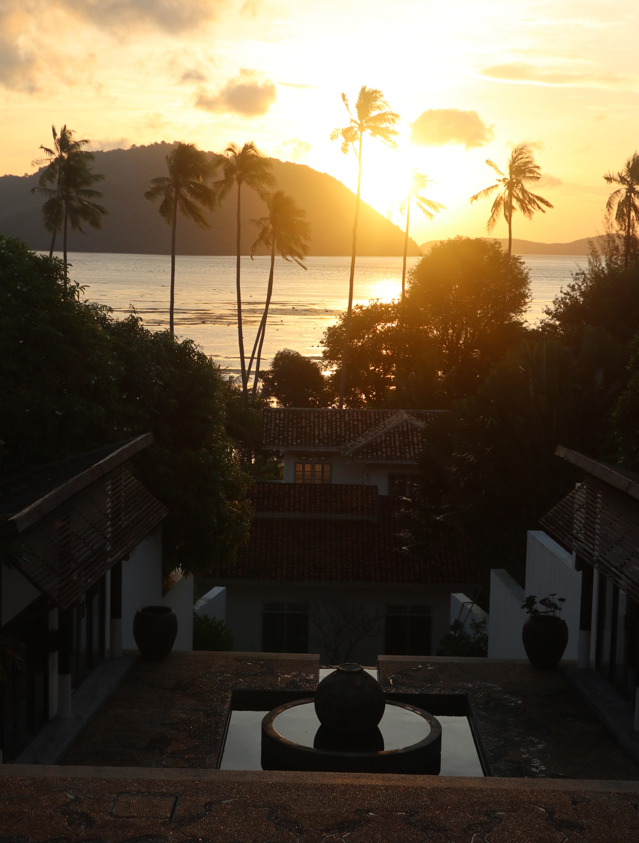 Canon EOS M6 sample photo. Morning sun in phuket photography