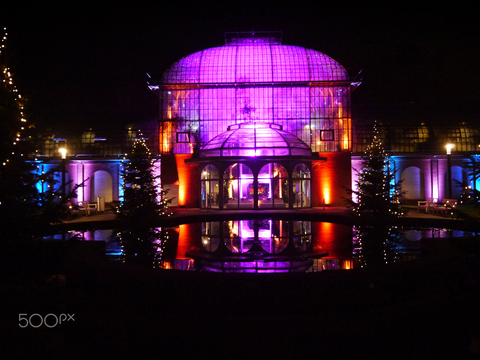 Panasonic Lumix DMC-GF5 sample photo. Illuminated palace photography
