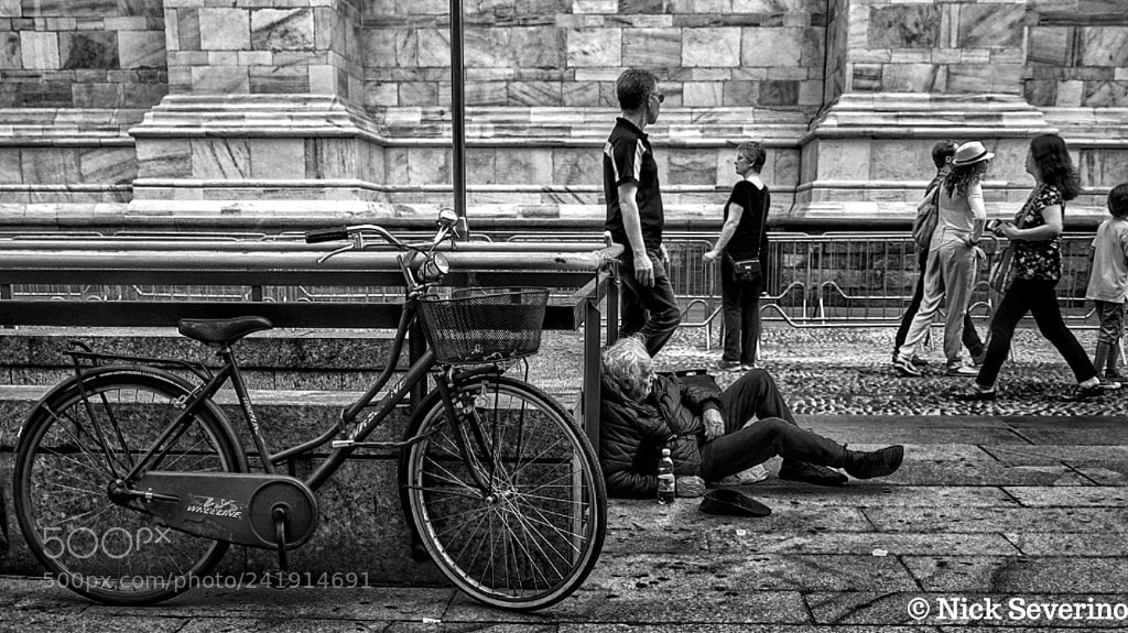 Sony a7R sample photo. Street life photography