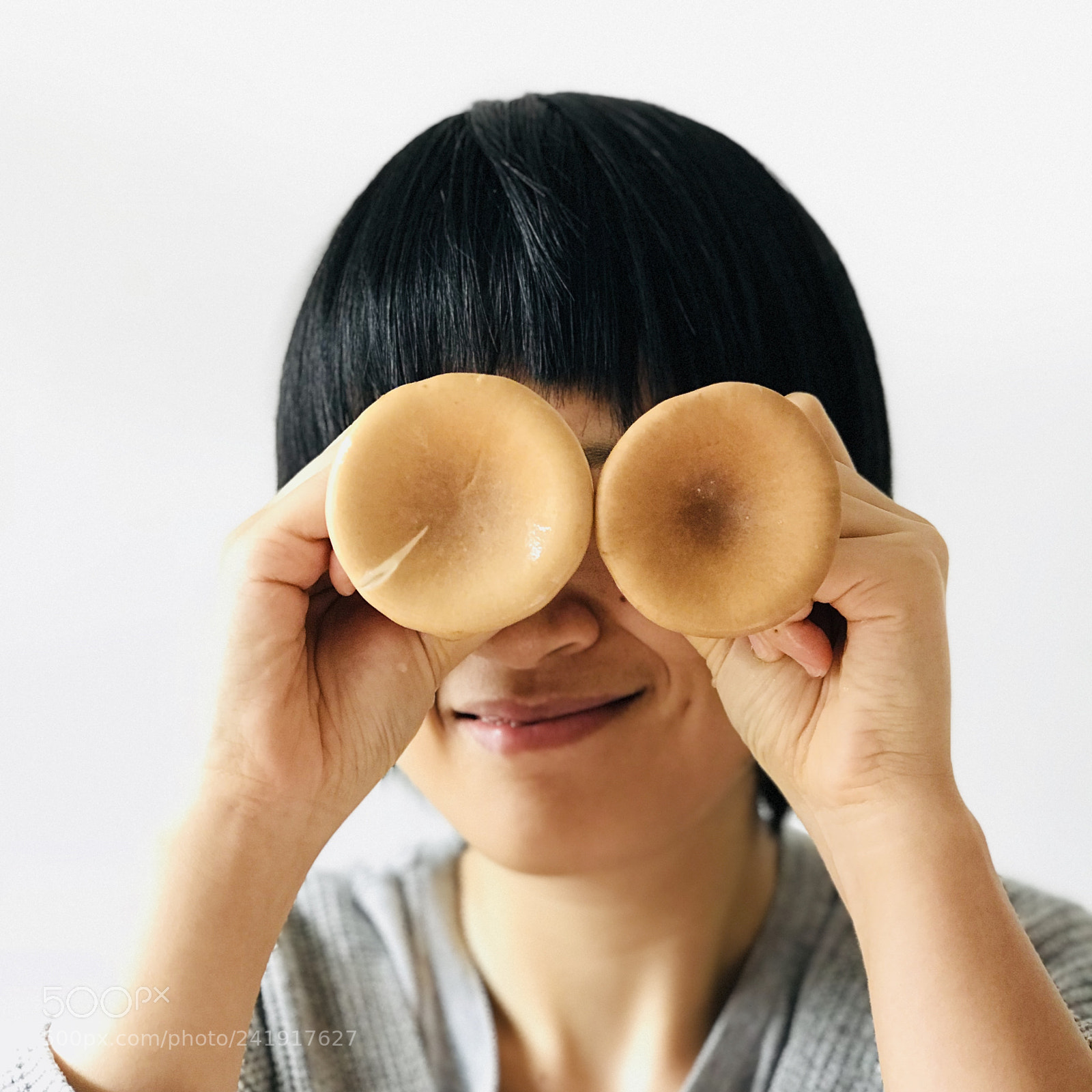 Apple iPhone 7 Plus sample photo. Mushroom girl photography