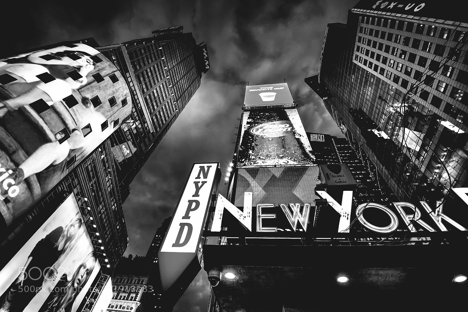 Nikon D700 sample photo. Nyc b&w photography