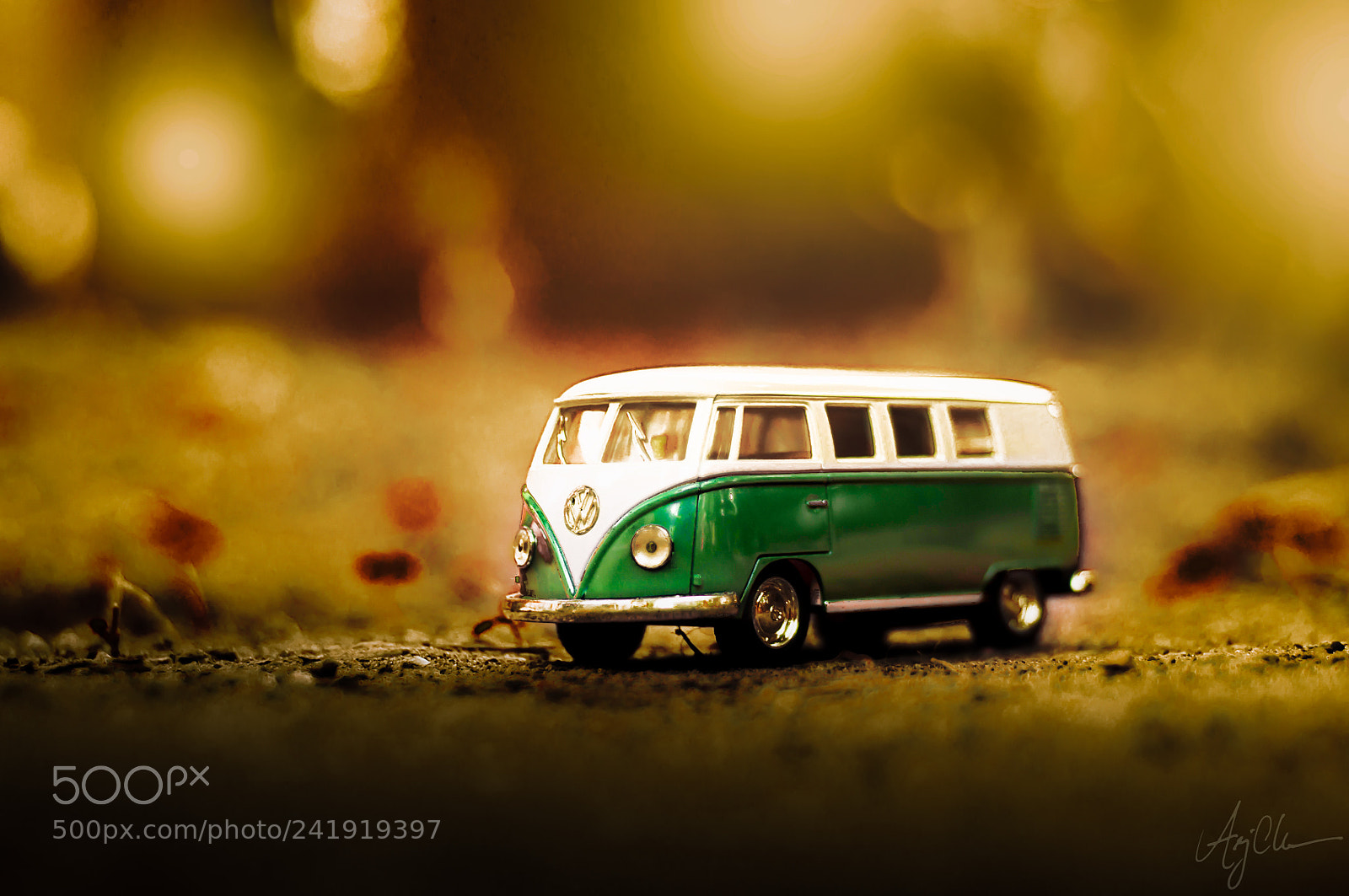 Nikon D90 sample photo. Microbus photography