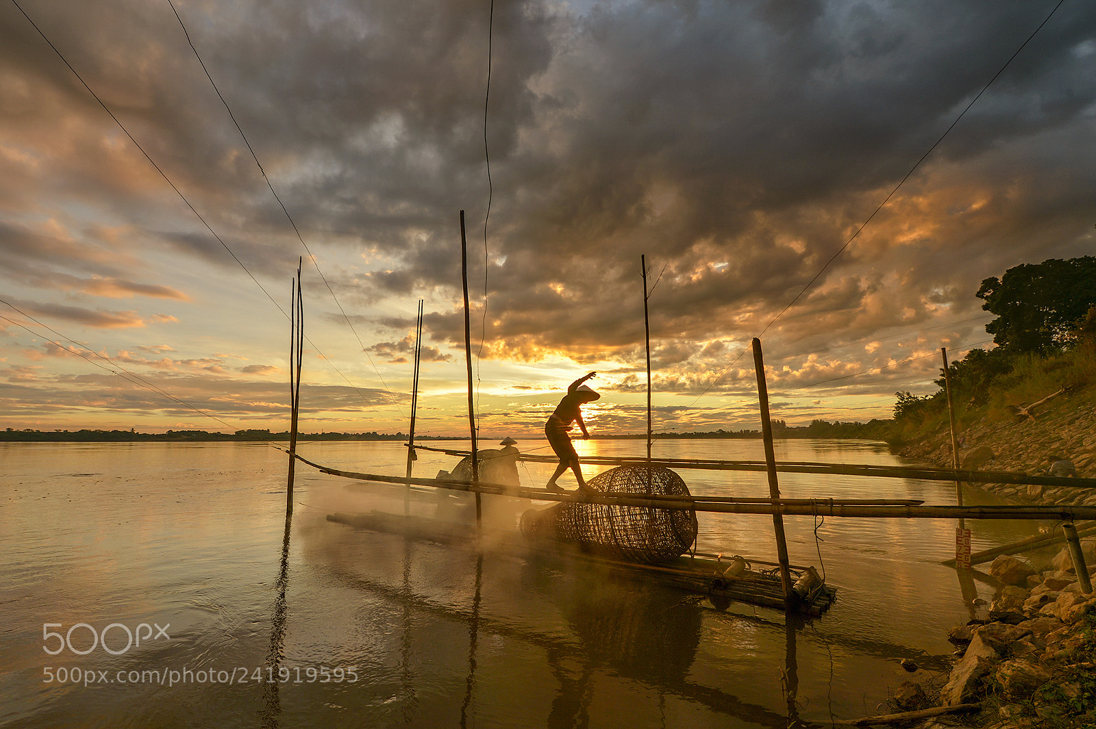 Nikon D4 sample photo. The fisherman ,thailand photography
