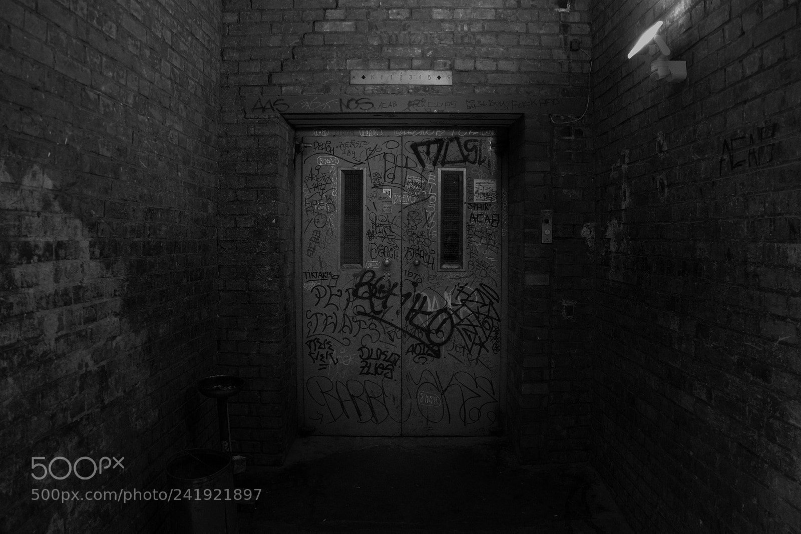Panasonic DMC-G70 sample photo. Elevator to hell photography
