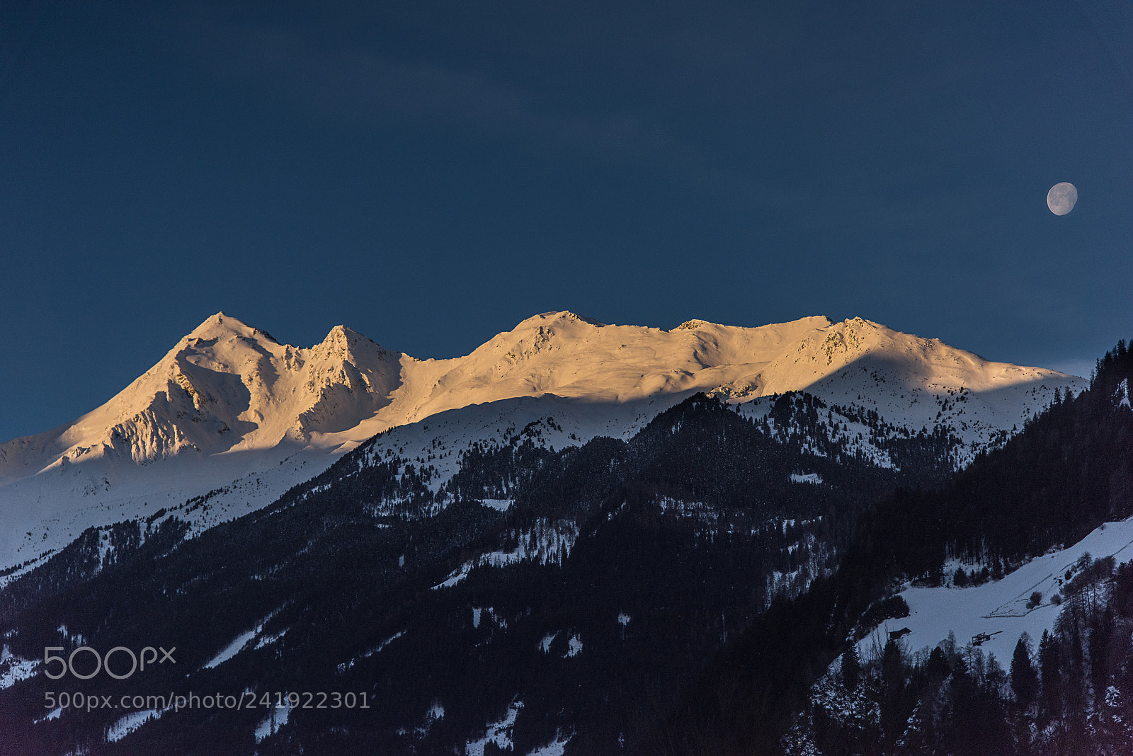 Nikon D810 sample photo. Surise with moon photography