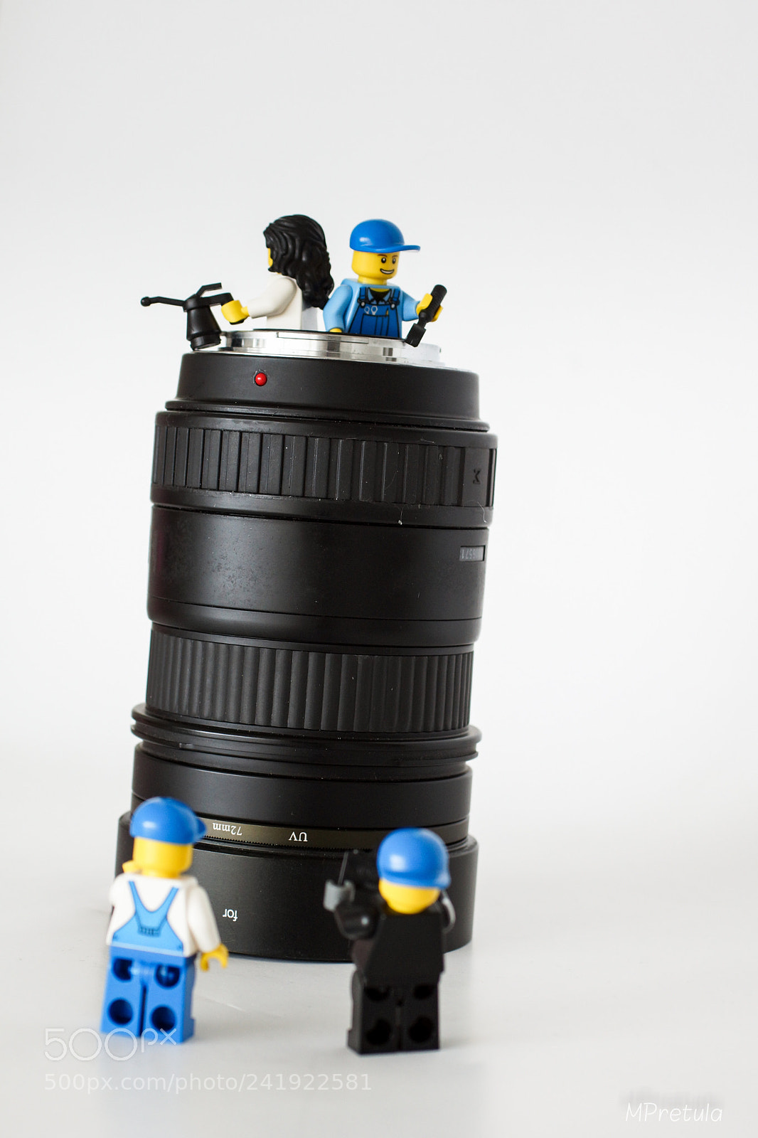 Sony SLT-A77 sample photo. Oiling lens photography