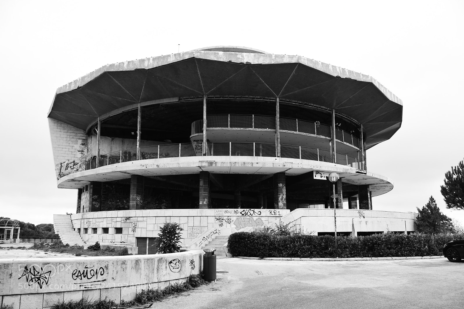 Nikon D5500 sample photo. Abandoned gazebo photography