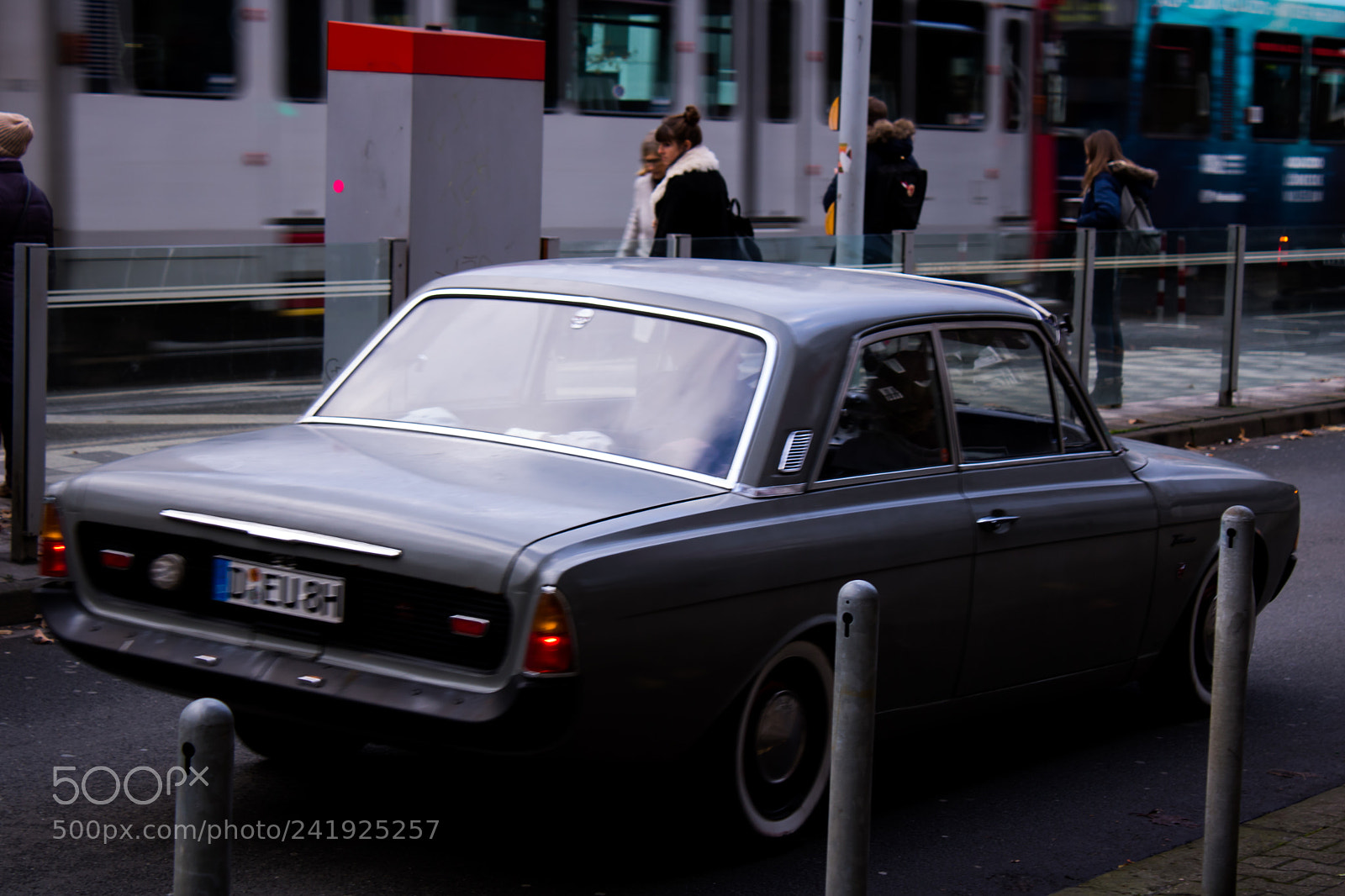 Canon EOS 750D (EOS Rebel T6i / EOS Kiss X8i) sample photo. Urban movement photography