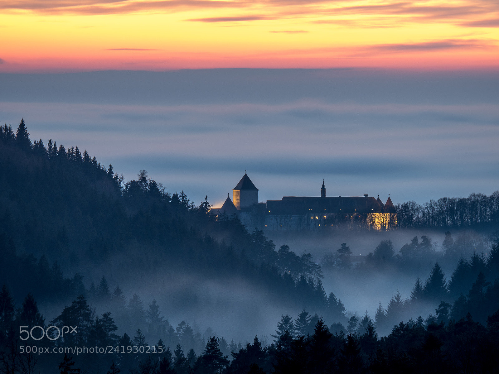 Olympus OM-D E-M1 Mark II sample photo. Castle in the sky photography