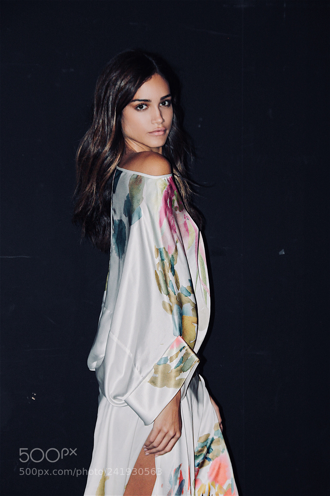 Canon EOS 500D (EOS Rebel T1i / EOS Kiss X3) sample photo. Backstage mercedes-benz fashion week photography