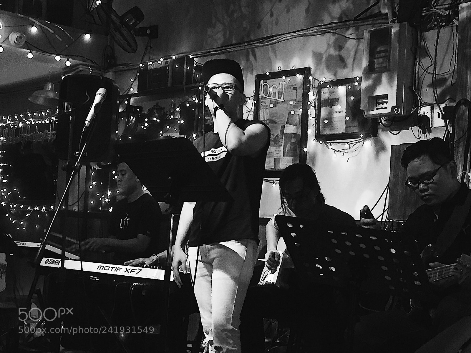 Apple iPhone 6 sample photo. Outburst of soul photography