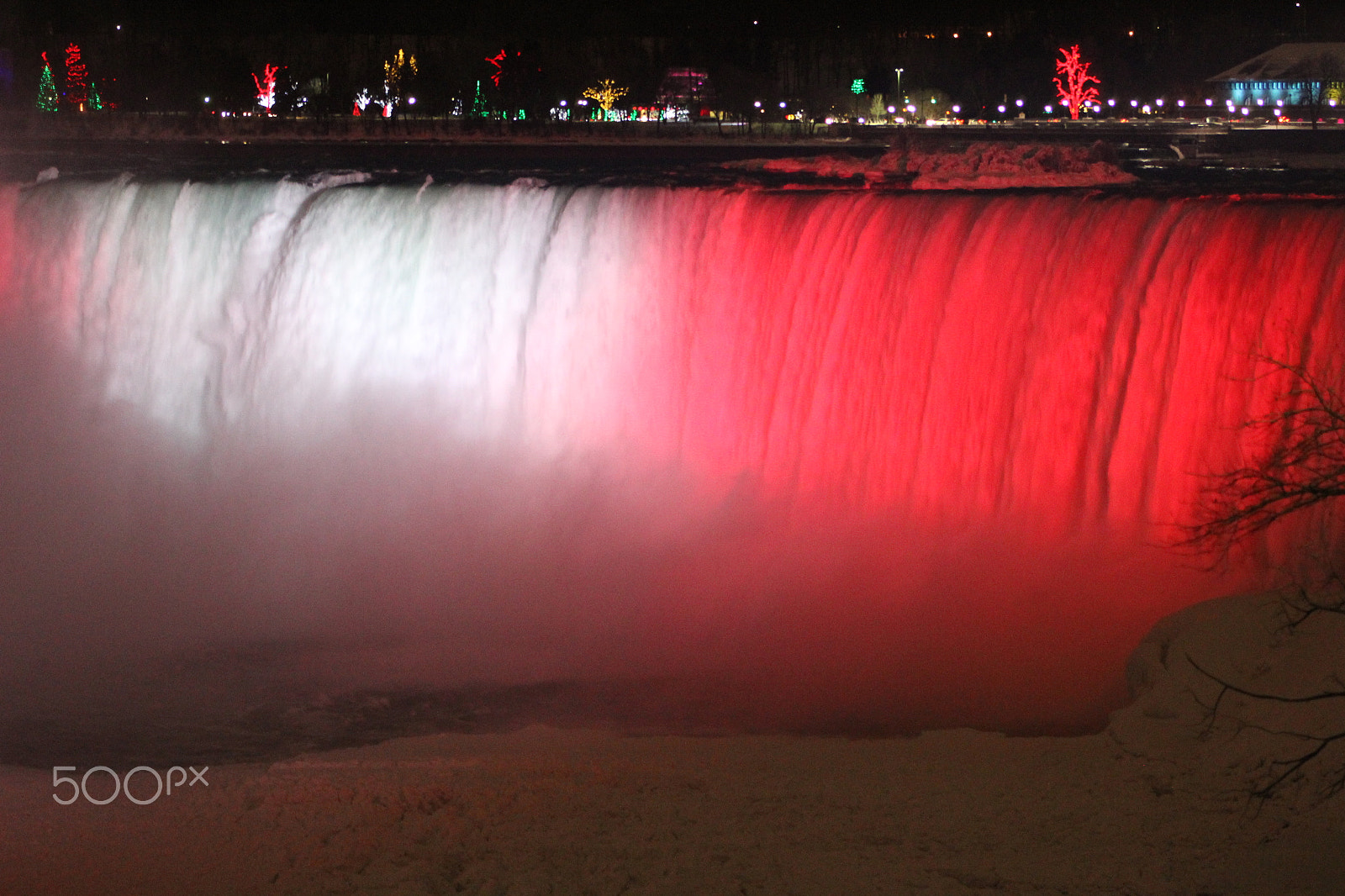 Canon EOS 1200D (EOS Rebel T5 / EOS Kiss X70 / EOS Hi) + EF75-300mm f/4-5.6 sample photo. Colours of niagara falls in winter photography