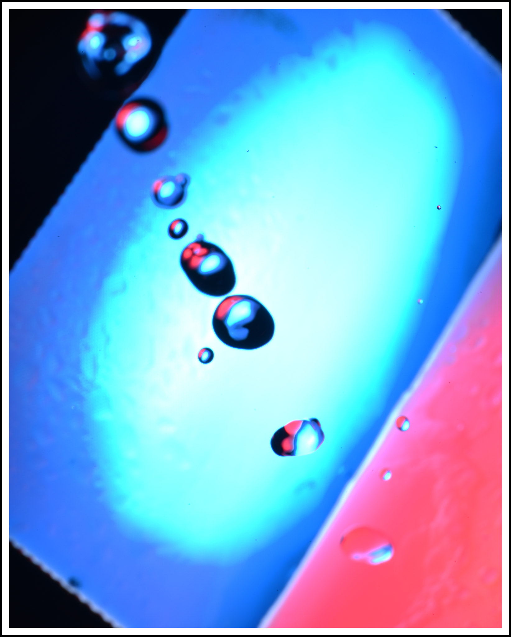Nikon AF-S Micro-Nikkor 105mm F2.8G IF-ED VR sample photo. Unter dem wasserhahn photography