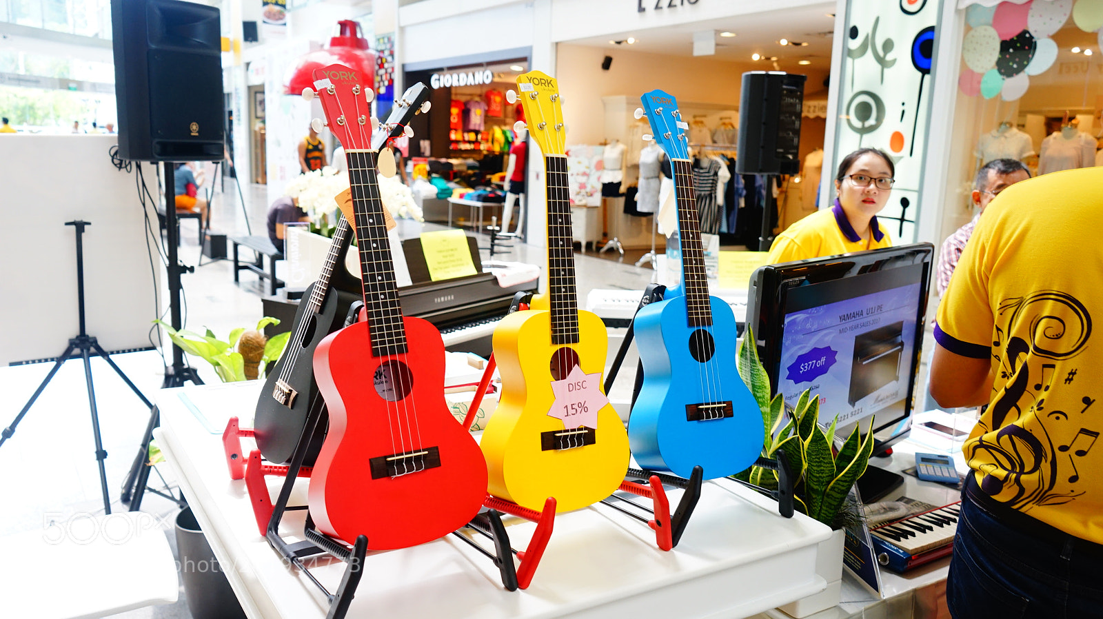 Sony a7 sample photo. Primary colors photography