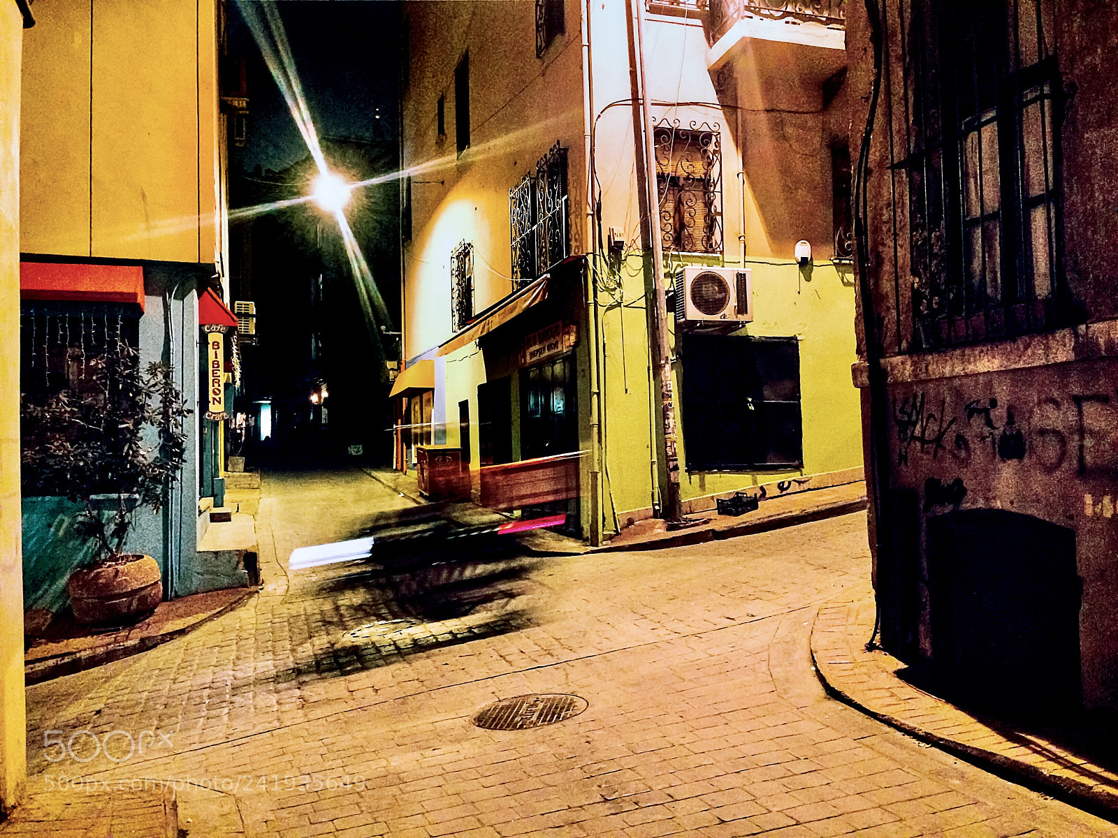 Apple iPhone 5s sample photo. Night rider photography
