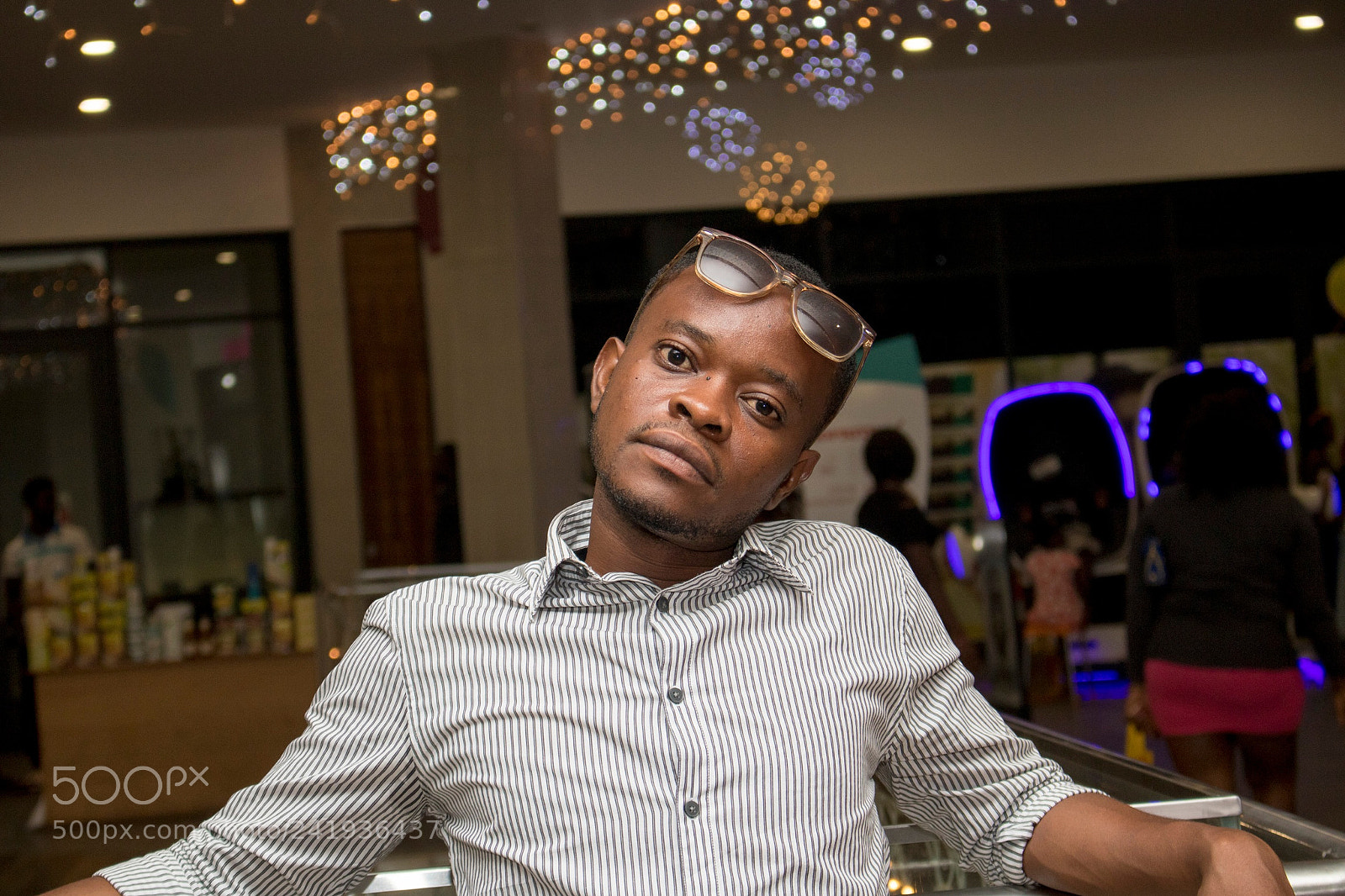 Canon EOS 750D (EOS Rebel T6i / EOS Kiss X8i) sample photo. Acting cool at kumasi photography