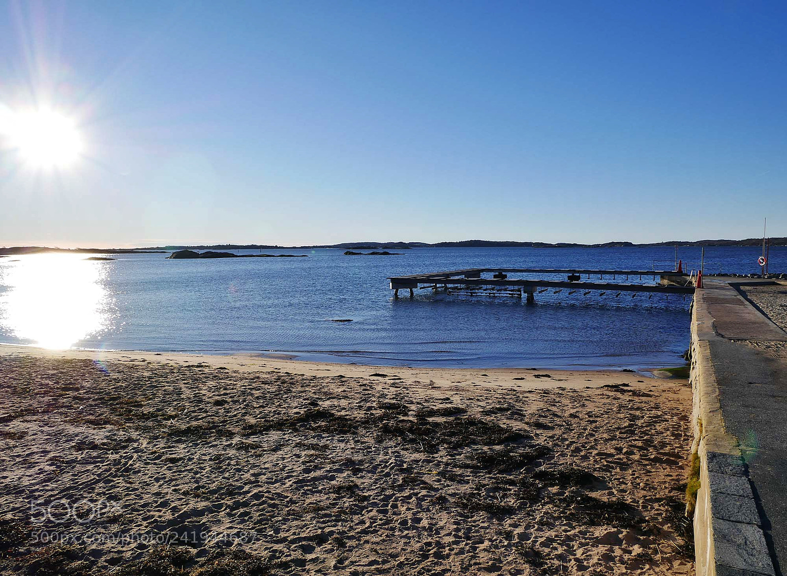 Panasonic Lumix DMC-G7 sample photo. January beach photography