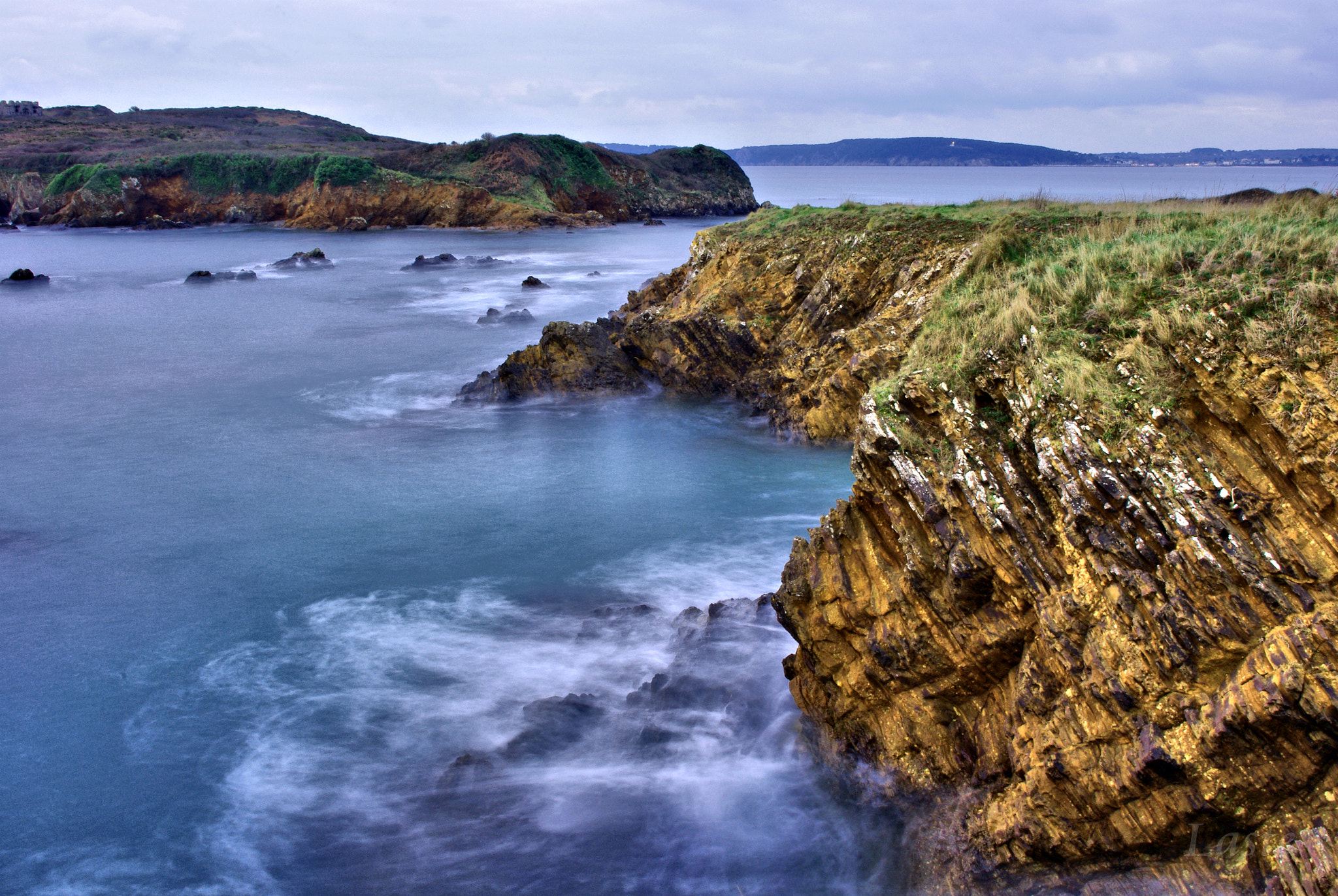 Pentax K-m (K2000) sample photo. My first long exposure photography